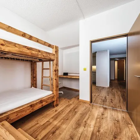 Casa Tschierva 公寓 *